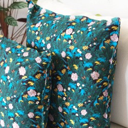 coussins en deux tailles bleu