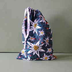 pochette verte et blanche tissu